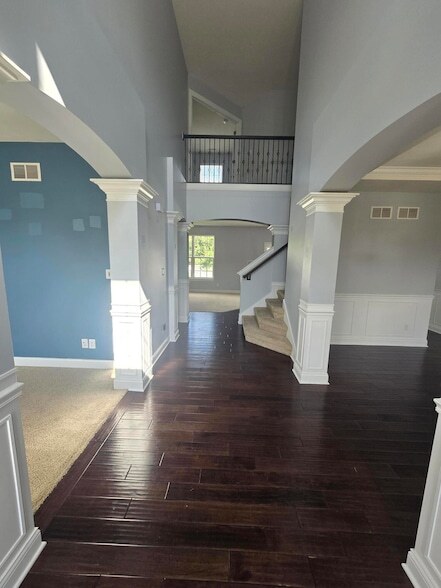 Building Photo - 10091 Pearwood Dr