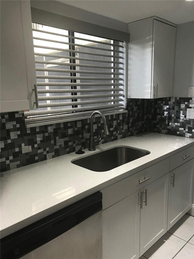 Building Photo - 9576 SW 1st Ct