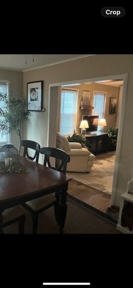 Building Photo - 279 Miller St