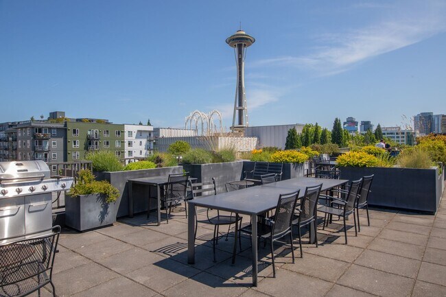 Building Photo - Matae Condominiums - Lower Queen Anne/Bell...
