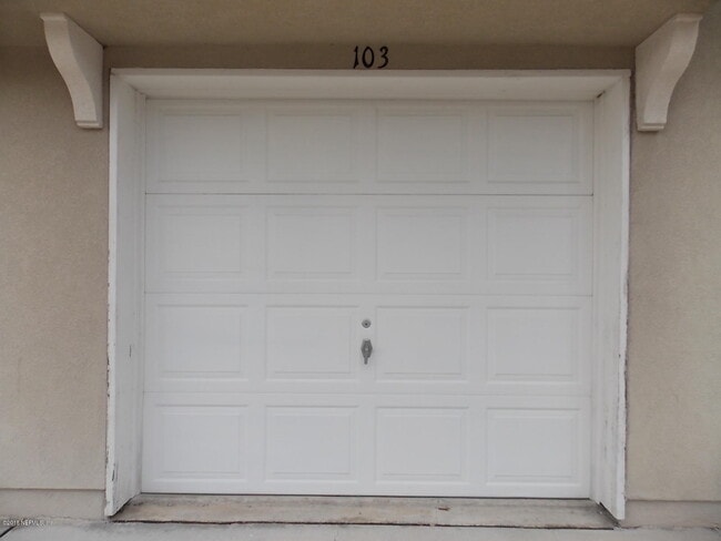 Building Photo - 7039 Deer Lodge Cir