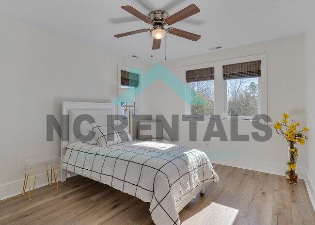 Building Photo - 1501 E Jones St