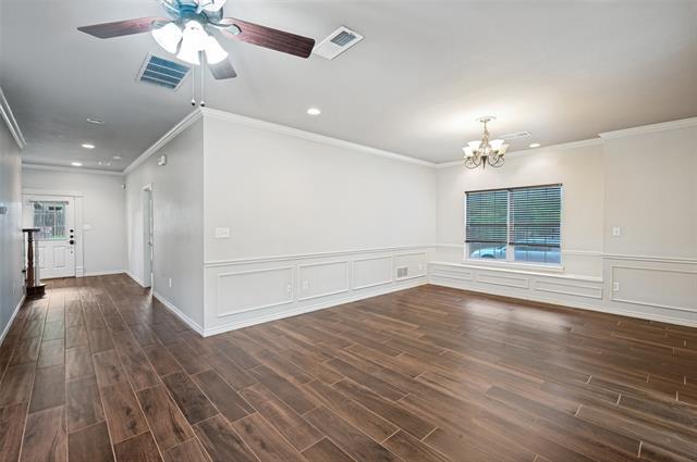 Building Photo - 1156 Bent Oaks Dr