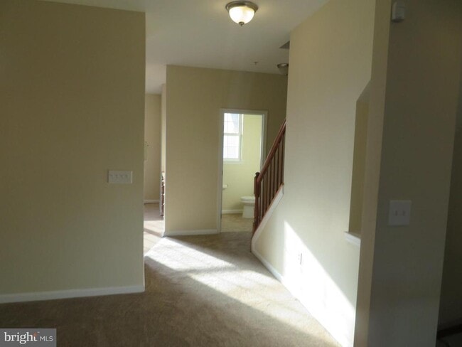 Building Photo - 3700 Bedford Dr
