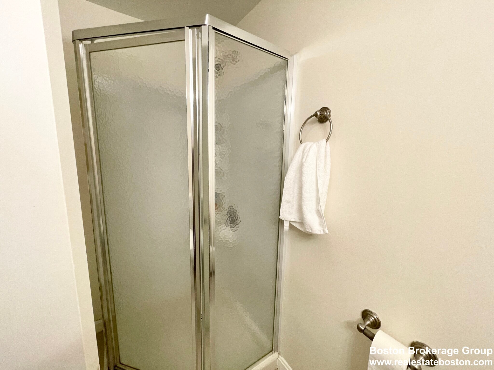 Building Photo - 73 Gainsborough St