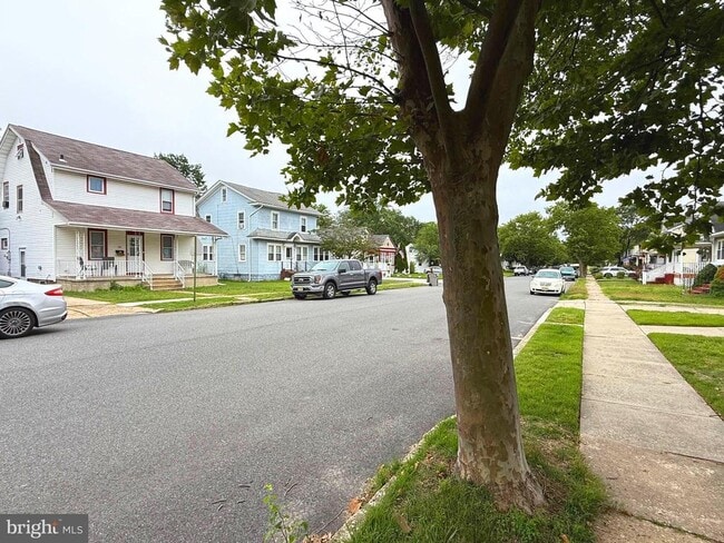 Building Photo - 506 Nassau Ave