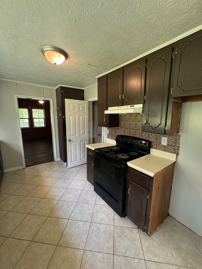 Building Photo - 1426 Leydens Mill Rd