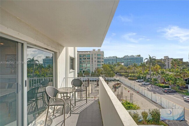 Building Photo - 1075 92nd St