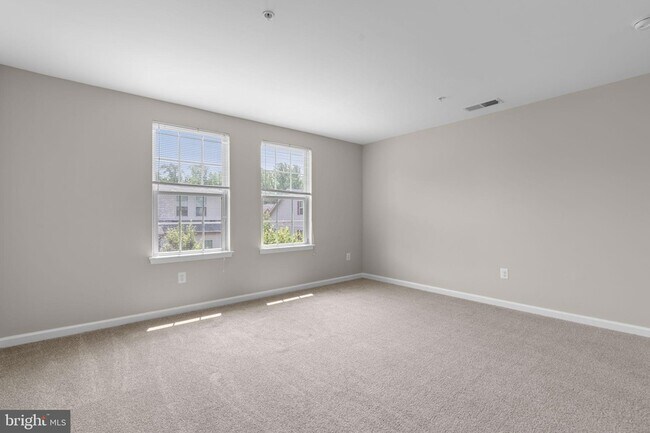Building Photo - 7315 Old Calvary Rd