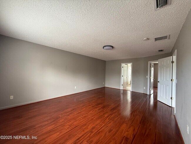 Building Photo - 404 Monet Ave