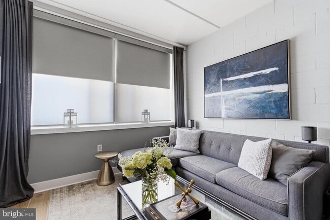 Building Photo - 1529 14th St NW