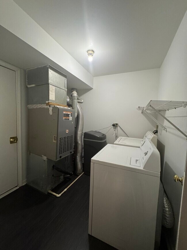 Building Photo - 426 Thunder Ridge