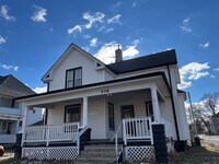 Building Photo - 438 Locust St