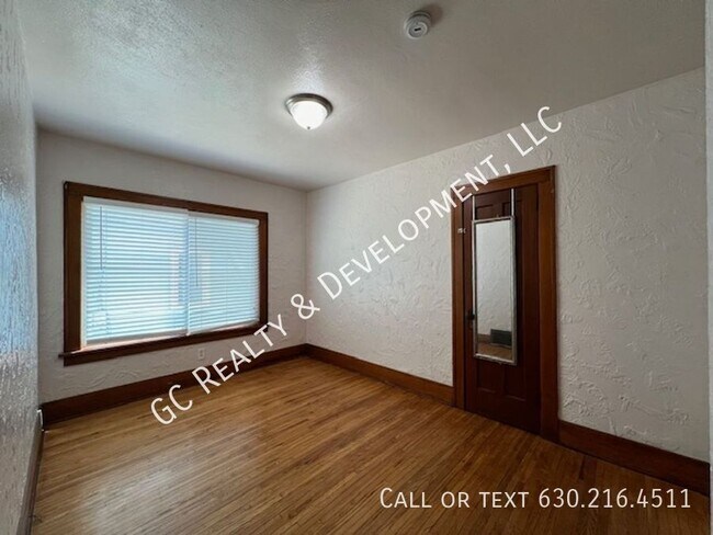 Building Photo - 663 Spruce St