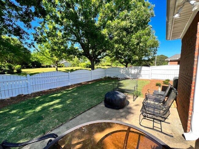 Building Photo - Ogletree Village Twin Home