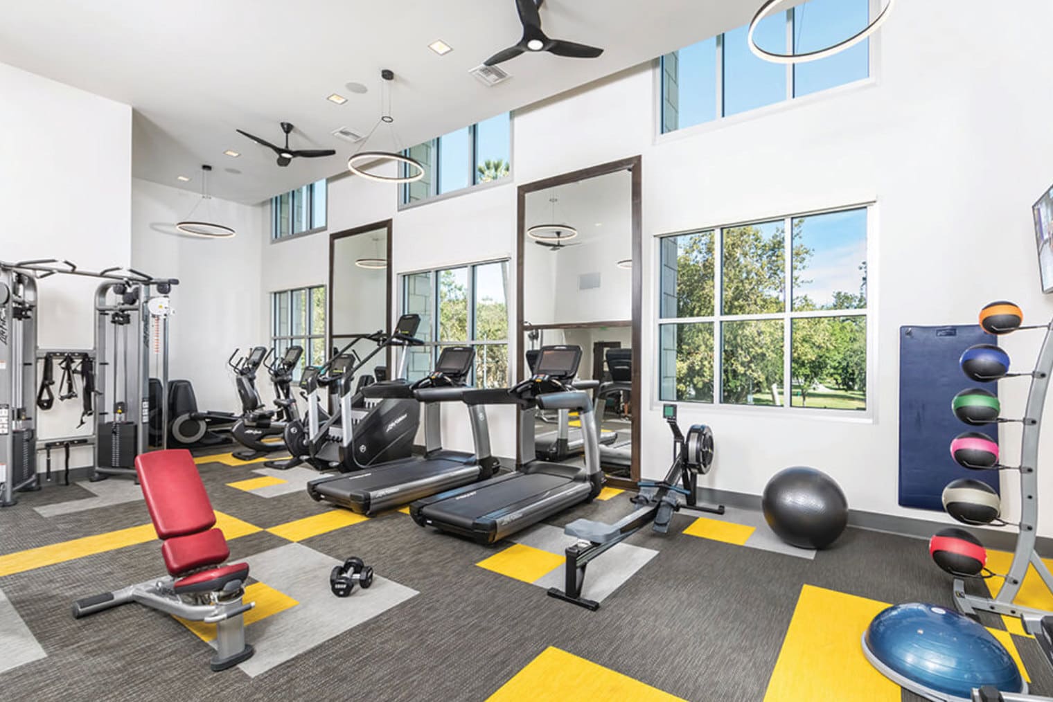 Building Photo - 98 North First Street-SI FL5-ID1309