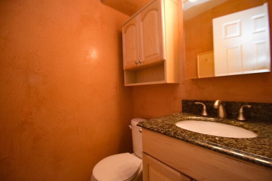 Building Photo - 2632 Pirates Cv