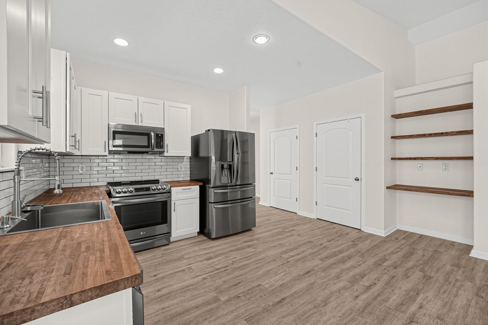 Building Photo - 1657 Dyer Loop