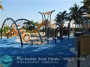 Building Photo - 1012 N Ocean Blvd