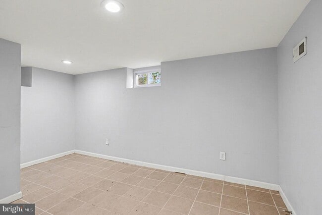 Building Photo - 1123 Elbank Ave