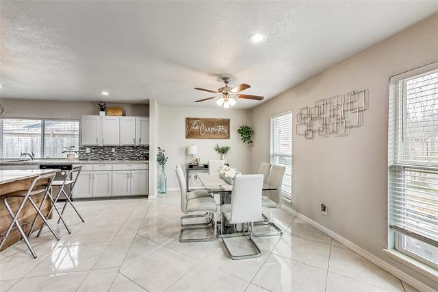 Building Photo - 3005 Weather Vane Ln