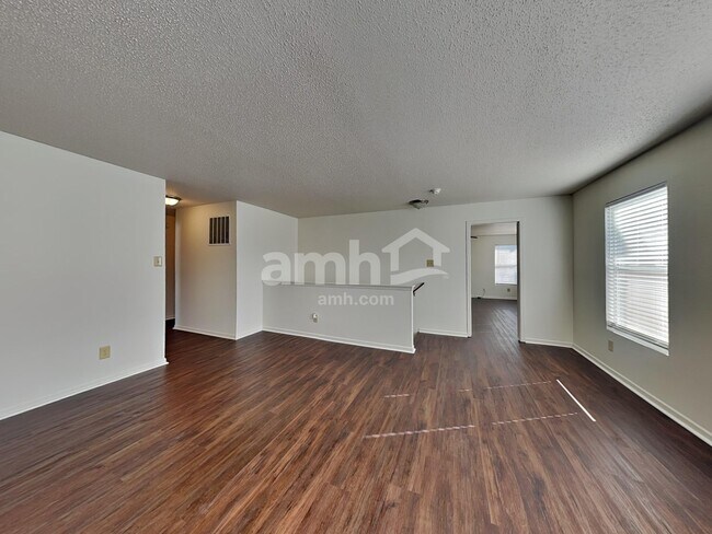 Building Photo - 10286 Butler Dr