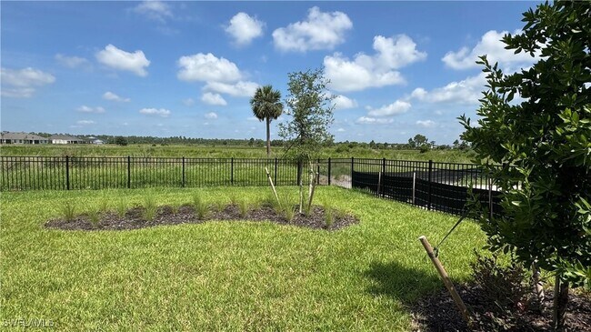 Building Photo - 17710 Shade Tree Loop
