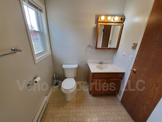 Building Photo - 2016 St Paul Dr