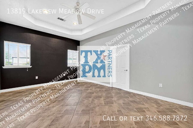 Building Photo - 13819 Lakeview Meadow Dr