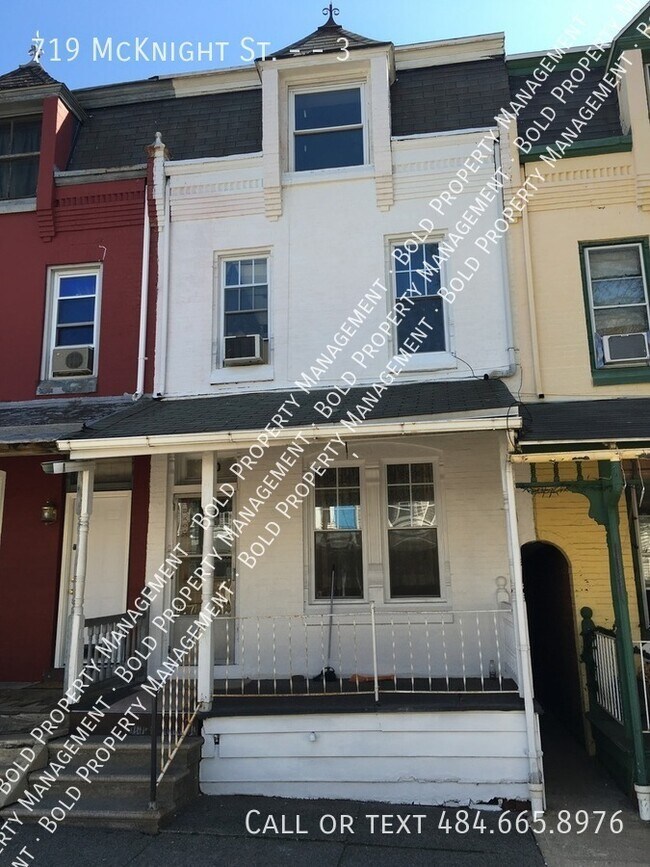 Primary Photo - 719 McKnight St