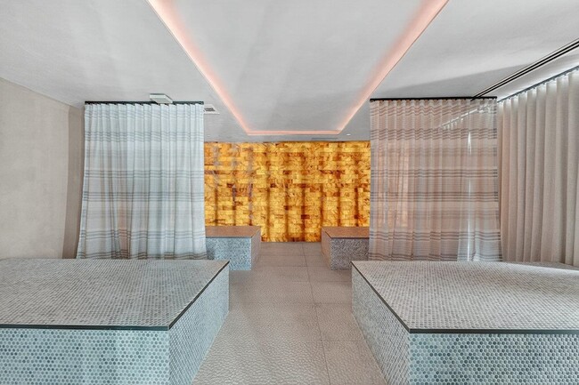 Building Photo - 8701 Churchill Rd