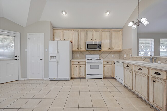 Building Photo - 5602 Eagle Sky Blvd
