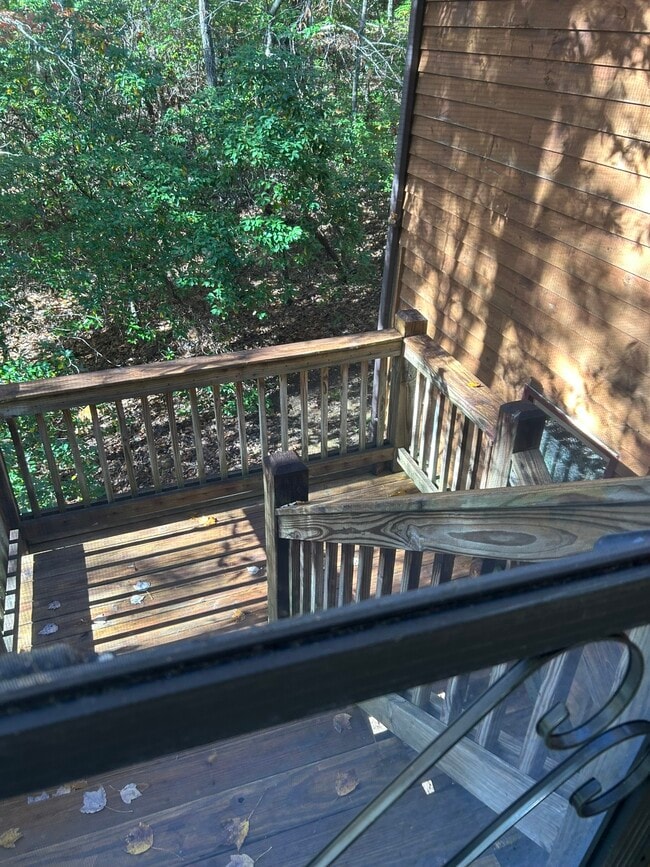 Building Photo - 233 Wildwind Ln