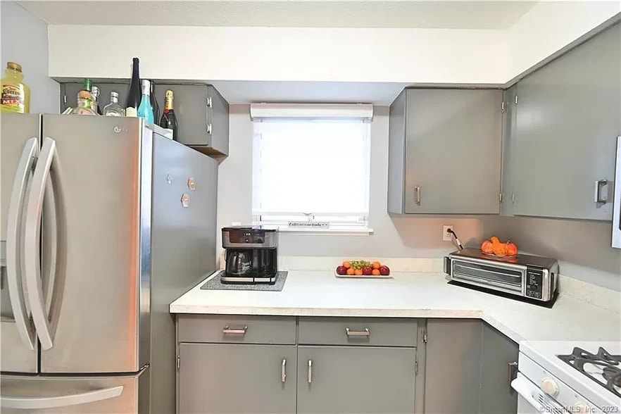 Kitchen - 95 Country Pl