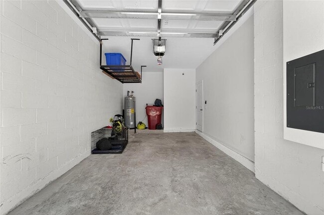 Building Photo - 3504 White Dandelion Ct