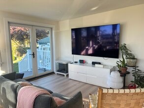 Building Photo - 1 Front St