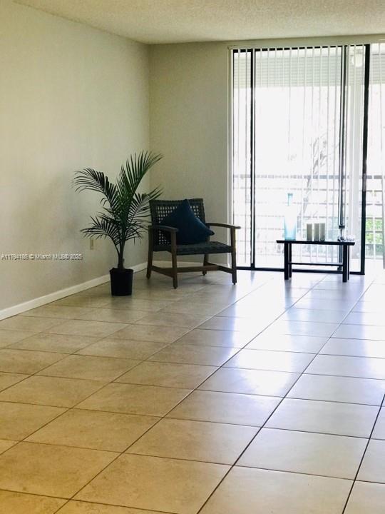 Building Photo - 1830 SW 81st Ave