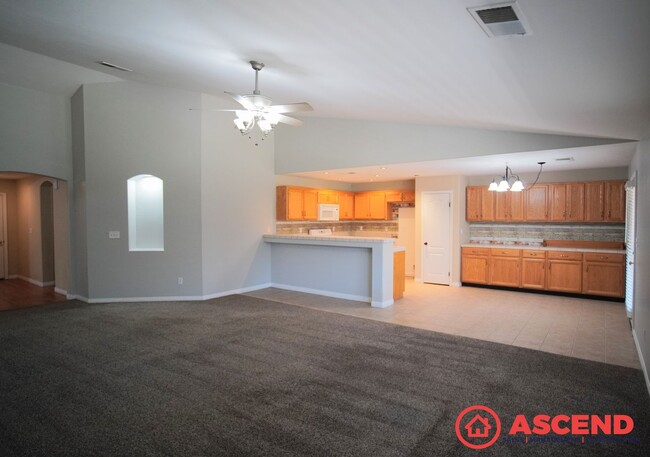 Building Photo - Lovely Home in Northwest Bakersfield