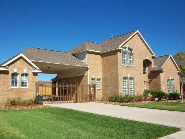 Building Photo - 1722 Parklake Village Dr