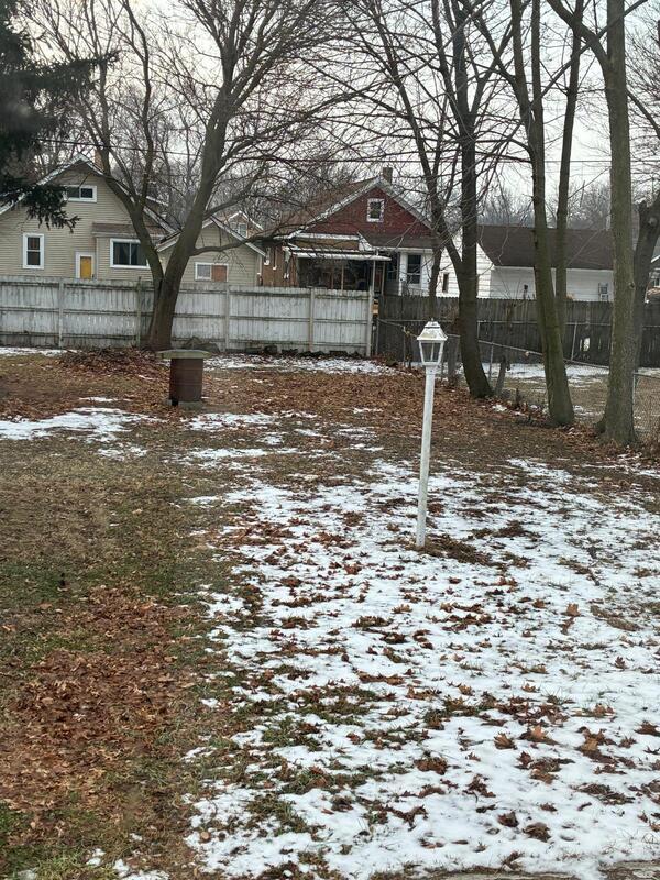 Building Photo - 314 Cole Ave