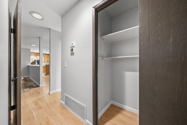 Building Photo - 9816 Costa Lago St