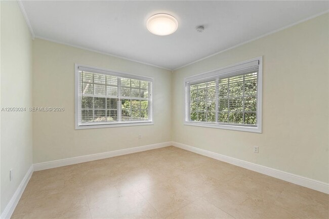 Building Photo - 516 Gerona Ave