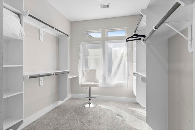 Building Photo - 851 Prosper St