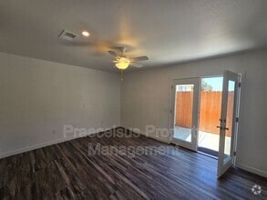 Building Photo - 1078 Fuchsia Ln