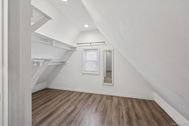 Building Photo - 264 S Ocean Ave