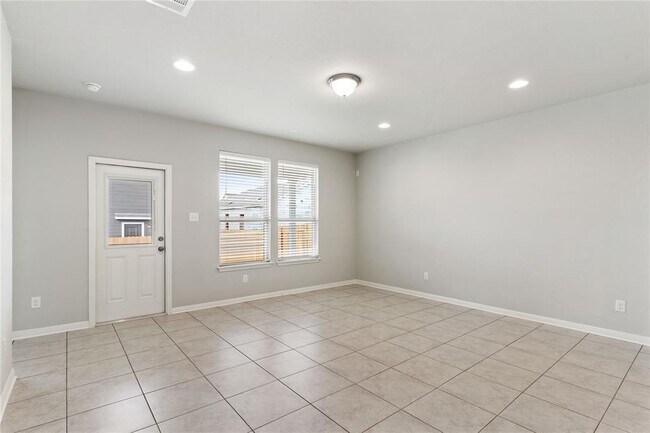 Building Photo - 313 McLintock Rd