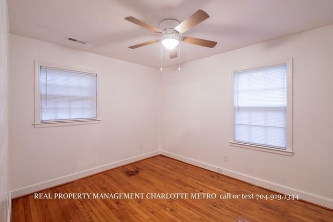 Building Photo - Charming 2 Bedroom Home in Charlotte!