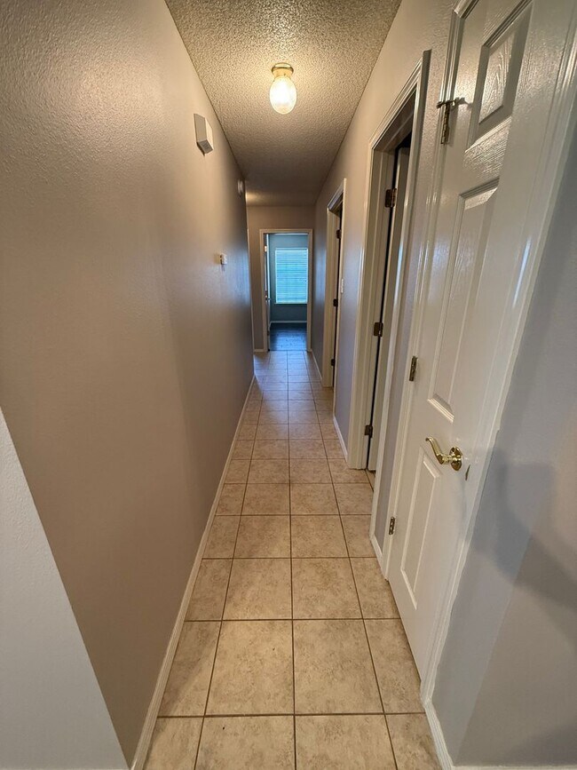 Building Photo - 1803 Ingalls Ln