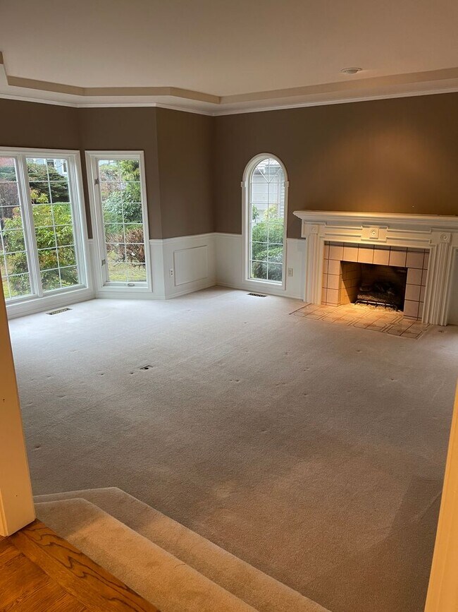 Building Photo - Golf Course Home in Mill Creek!