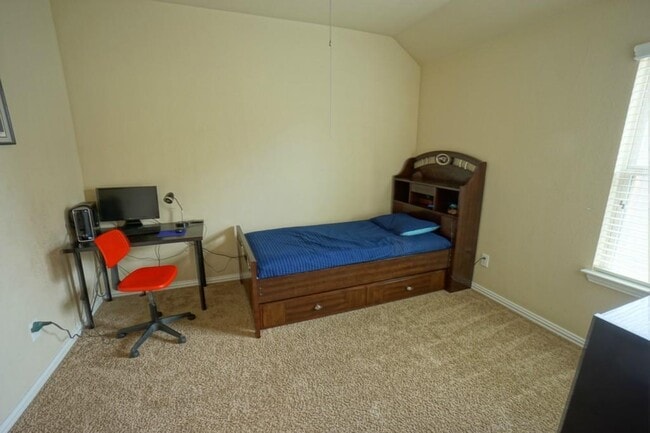 Building Photo - 2908 Edwards Plateau Dr